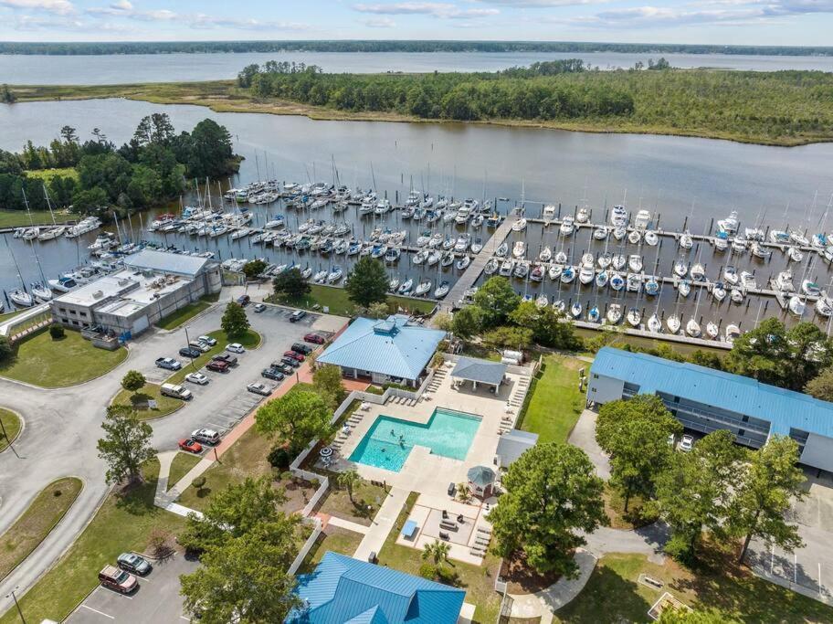 Sandpiper New Bern Bagian luar foto